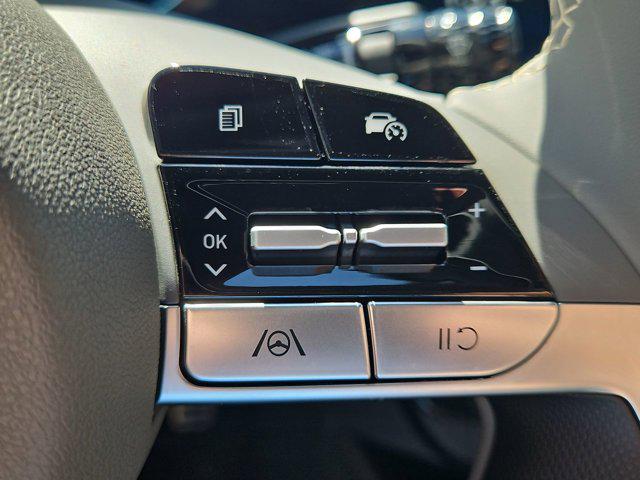 Thumbnail: 2025 Hyundai Elantra - 20