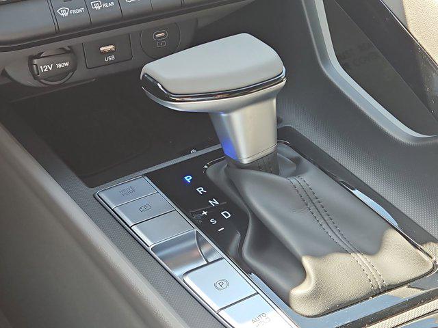 Thumbnail: 2025 Hyundai Elantra - 28
