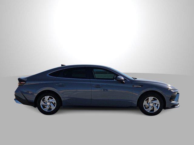 Thumbnail: 2026 Hyundai Sonata - 9