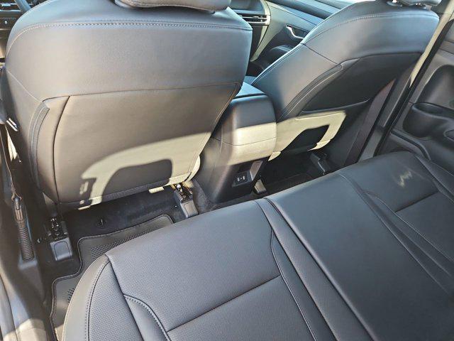 Thumbnail: 2026 Hyundai Santa Cruz - 18