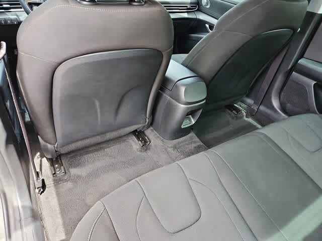 Thumbnail: 2024 Hyundai Elantra - 17