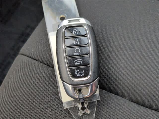 Thumbnail: 2023 Hyundai Elantra - 34