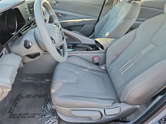 Thumbnail: 2023 Hyundai Elantra - 16