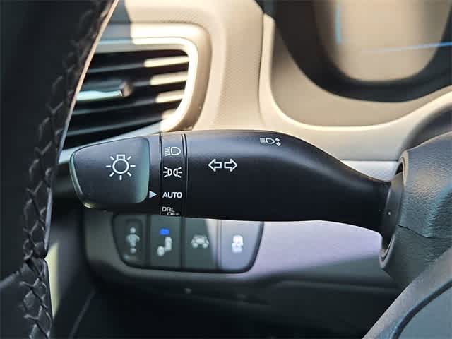 Thumbnail: 2018 Hyundai Ioniq - 27