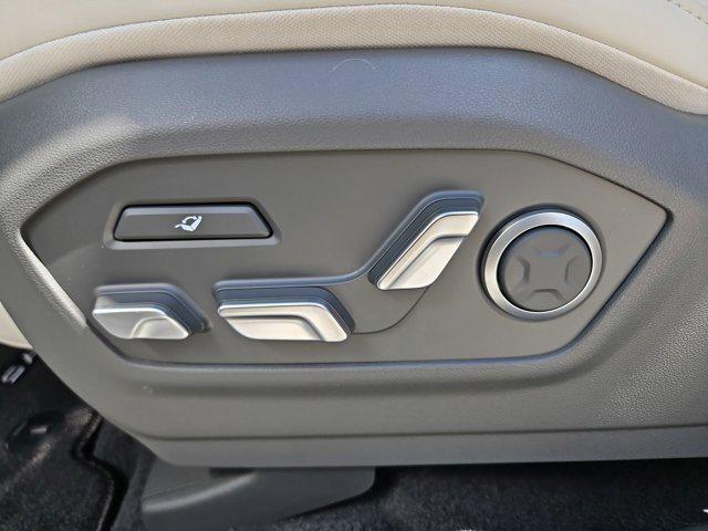 Thumbnail: 2026 Hyundai Santa Fe - 17