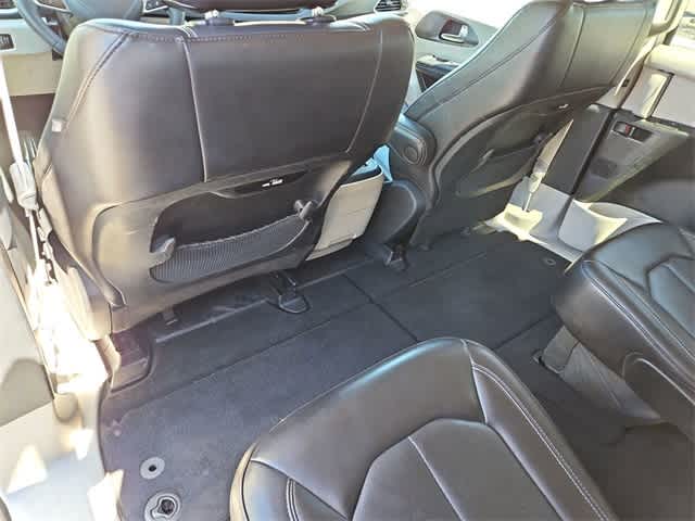 Thumbnail: 2023 Chrysler Pacifica - 19