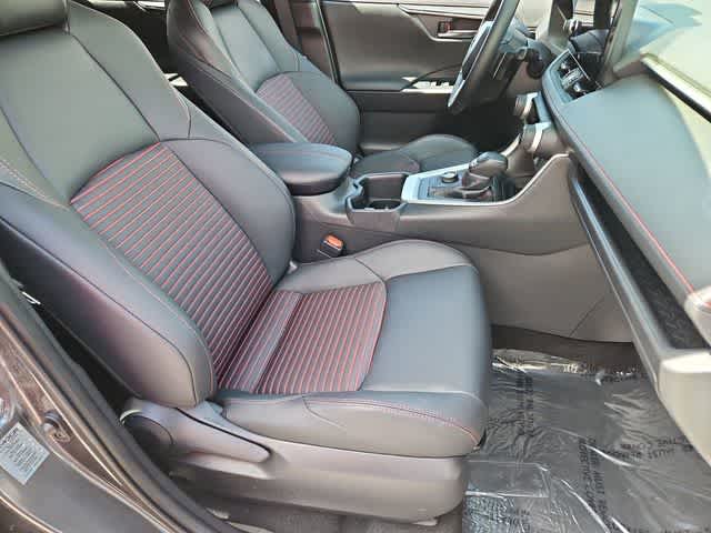 Thumbnail: 2025 Toyota RAV4 - 22