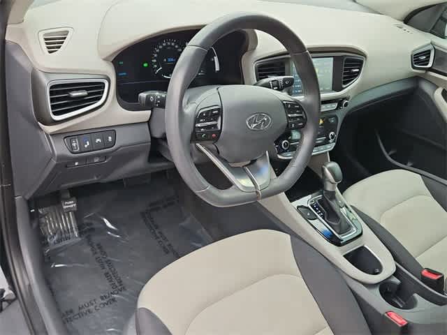 Thumbnail: 2019 Hyundai Ioniq - 10