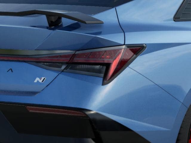 2025 Hyundai Elantra SE 10