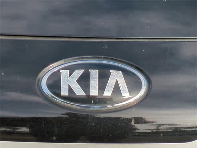 Thumbnail: 2019 Kia Rio - 11