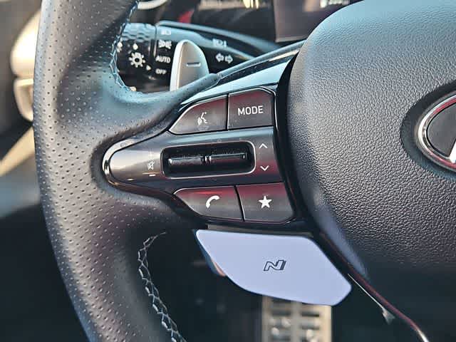 Thumbnail: 2022 Hyundai Elantra - 22