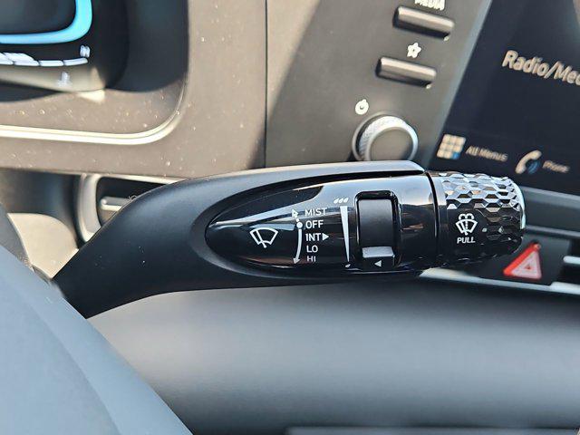 Thumbnail: 2026 Hyundai Elantra - 24