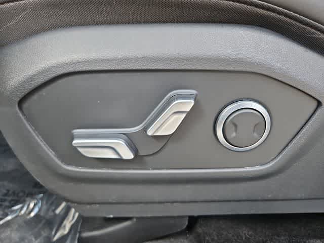 Thumbnail: 2025 Hyundai Santa Fe - 17