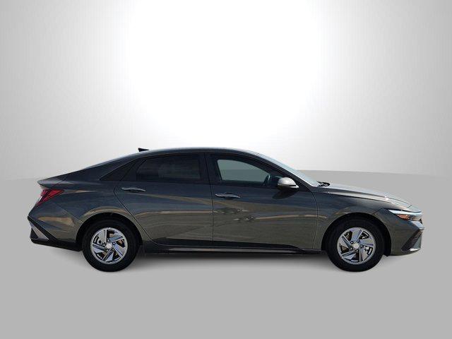 Thumbnail: 2026 Hyundai Elantra - 9
