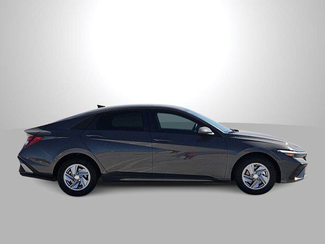 Thumbnail: 2025 Hyundai Elantra - 9