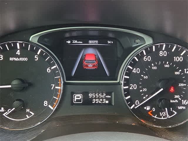 Thumbnail: 2013 Nissan Pathfinder - 33