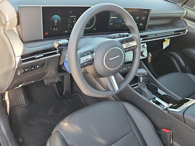 Thumbnail: 2026 Hyundai Santa Cruz - 10