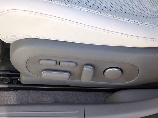 Thumbnail: 2026 Hyundai Ioniq 5 - 17