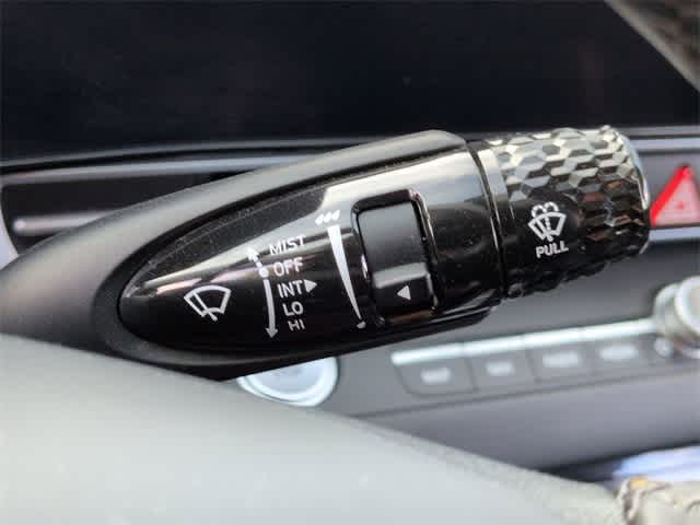 Thumbnail: 2023 Hyundai Elantra - 26