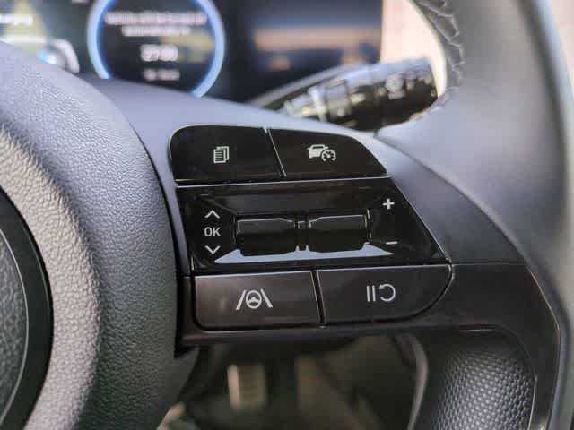 Thumbnail: 2025 Hyundai Elantra - 23