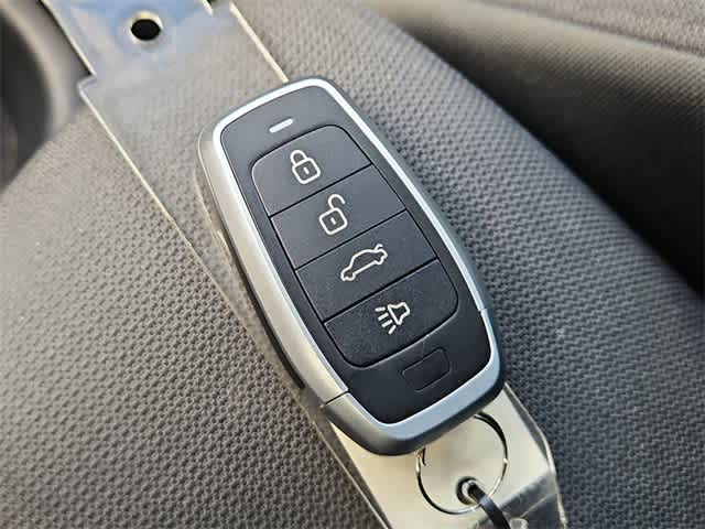 Thumbnail: 2021 Toyota Corolla - 32