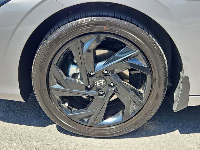 Thumbnail: 2026 Hyundai Elantra - 13