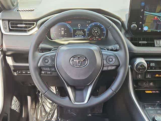 Thumbnail: 2025 Toyota RAV4 - 23