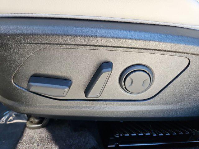 Thumbnail: 2026 Hyundai Santa Cruz - 17