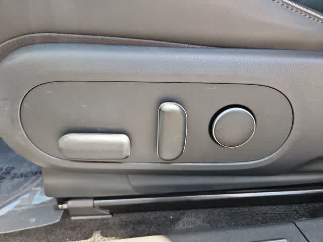 Thumbnail: 2023 Hyundai Ioniq 5 - 17