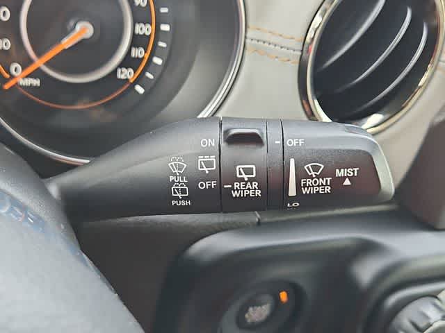 Thumbnail: 2022 Jeep Wrangler - 24