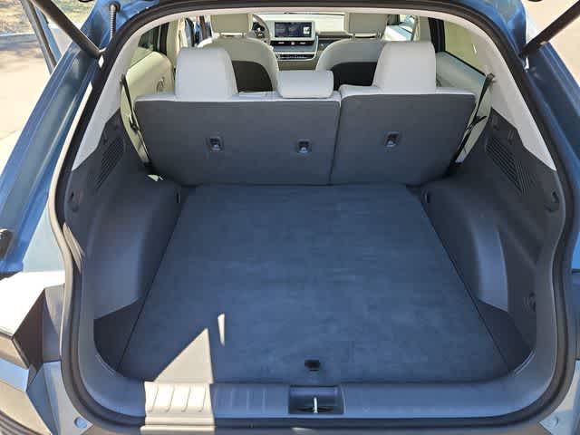 Thumbnail: 2023 Hyundai Ioniq 5 - 33