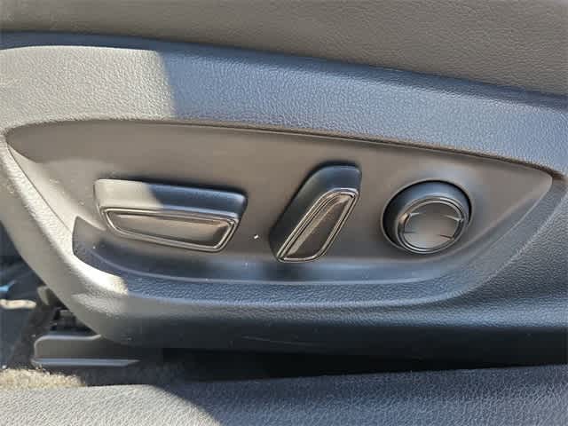 Thumbnail: 2024 Toyota Camry - 17