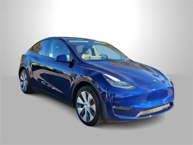 Used 2021 Tesla Model Y Long Range with VIN 5YJYGDEE4MF117498 for sale in Kansas City