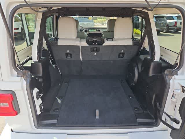 Thumbnail: 2022 Jeep Wrangler - 33