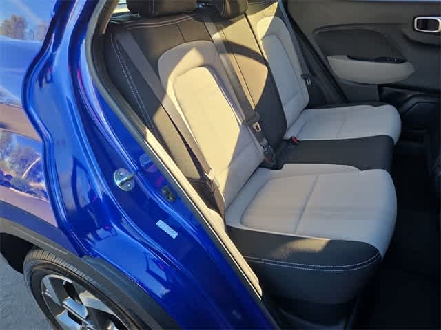 Thumbnail: 2023 Hyundai Venue - 20