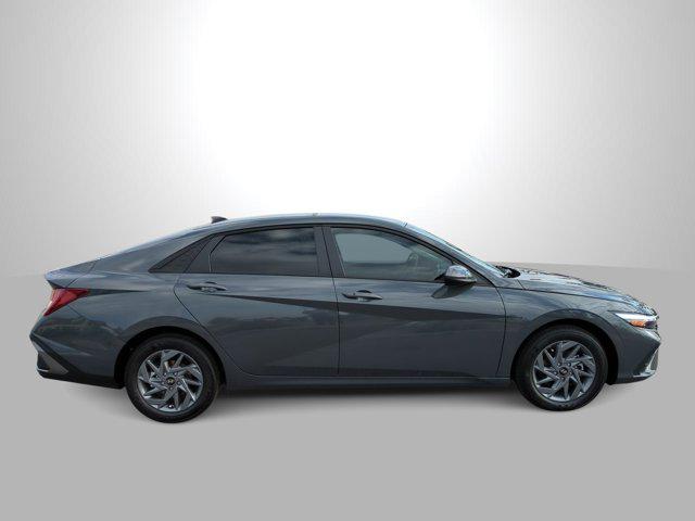 Thumbnail: 2026 Hyundai Elantra - 9