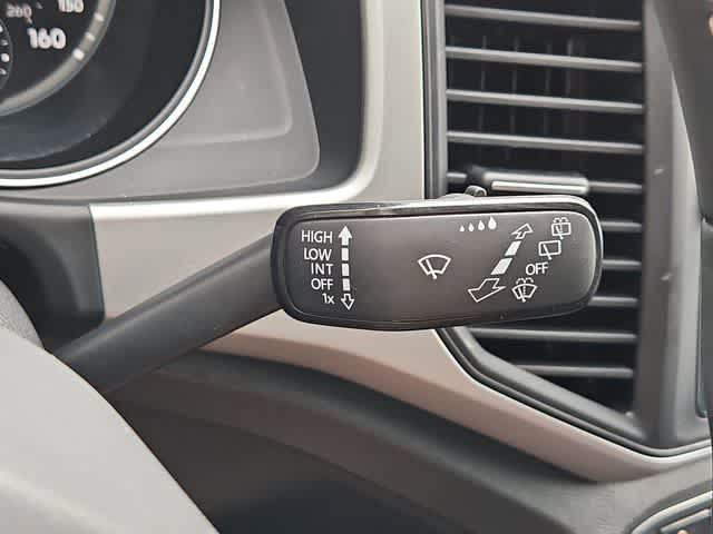 Thumbnail: 2021 Volkswagen Atlas - 25