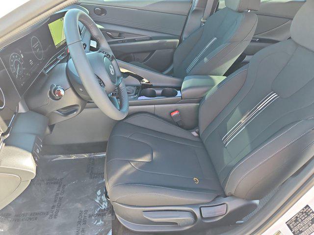 Thumbnail: 2025 Hyundai Elantra - 16