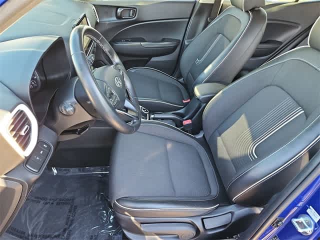 Thumbnail: 2022 Hyundai Venue - 16