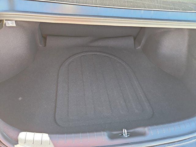 Thumbnail: 2025 Hyundai Elantra - 32