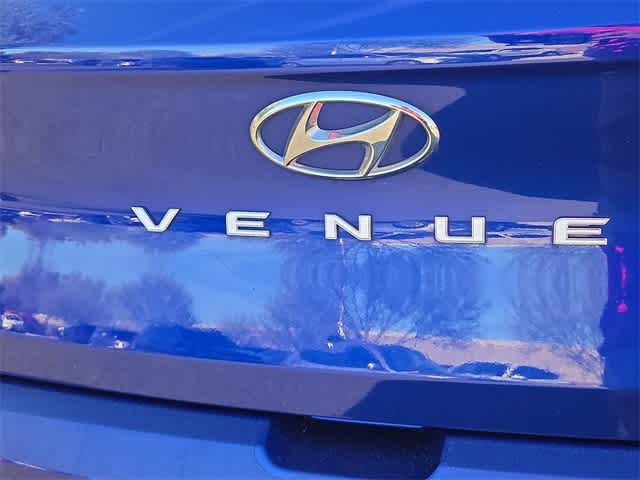 Thumbnail: 2023 Hyundai Venue - 12