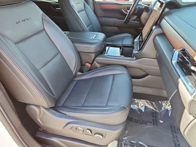 Thumbnail: 2025 GMC Yukon - 22