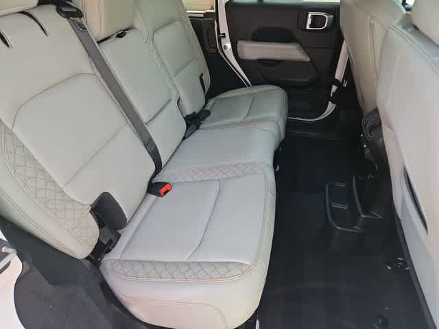 Thumbnail: 2022 Jeep Wrangler - 19