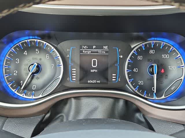 Thumbnail: 2023 Chrysler Voyager - 31