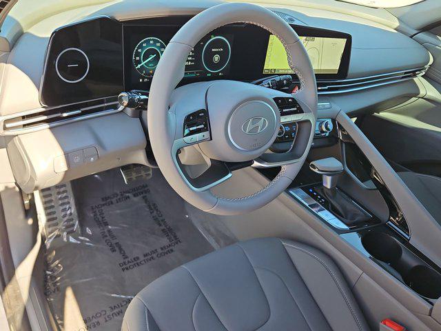 Thumbnail: 2025 Hyundai Elantra - 10