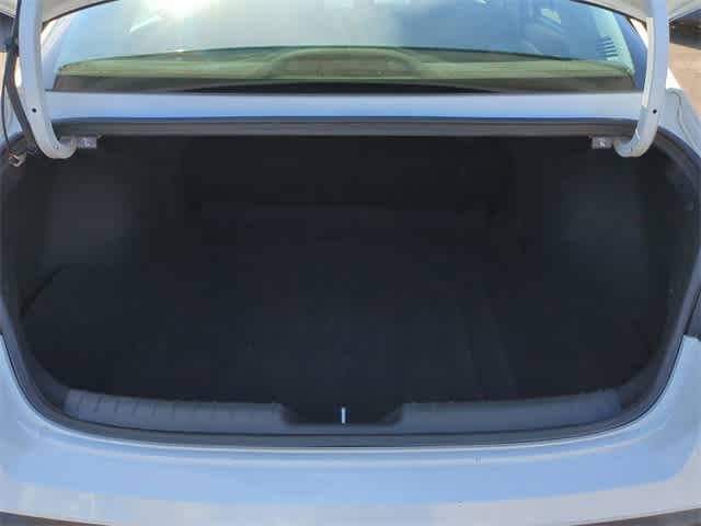 Thumbnail: 2024 Hyundai Elantra - 32