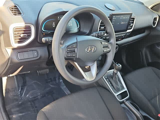 Thumbnail: 2023 Hyundai Venue - 10