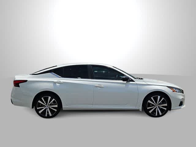 Thumbnail: 2022 Nissan Altima - 9