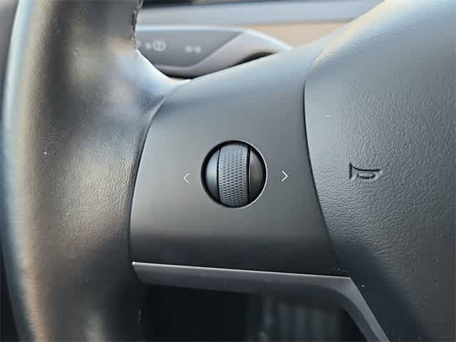 Thumbnail: 2018 Tesla Model 3 - 24