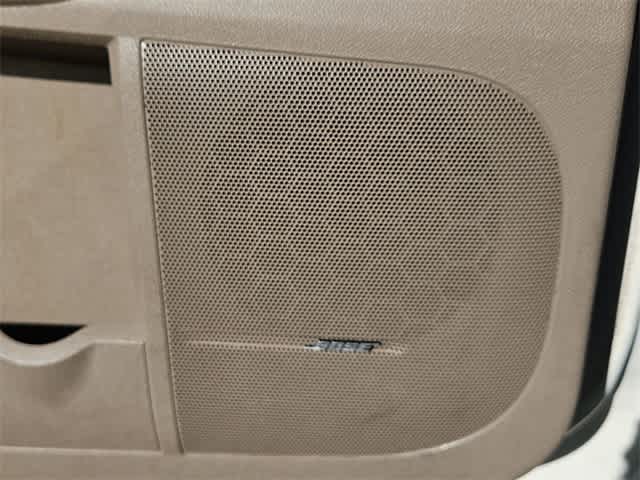 Thumbnail: 2015 GMC Acadia - 32